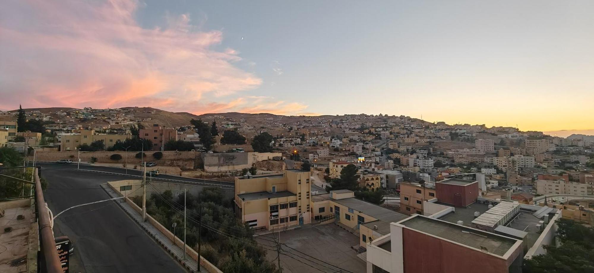 Cleopetra Hotel Вади Муса Экстерьер фото